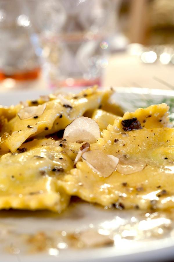 Agriturismo Santa Vittoria Volterra Ngoại thất bức ảnh
